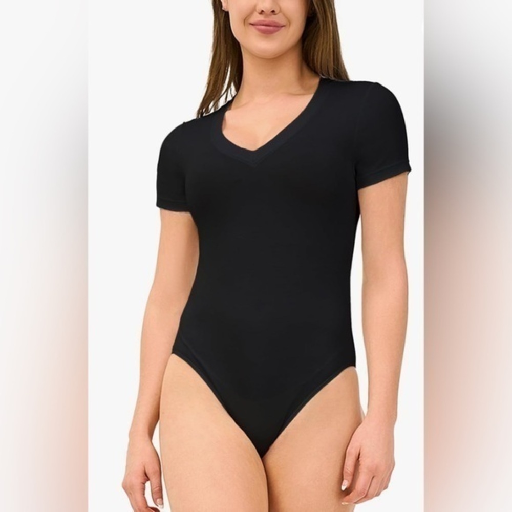 Women's Black Short Sleeve V-Neck Bodysuit #C92